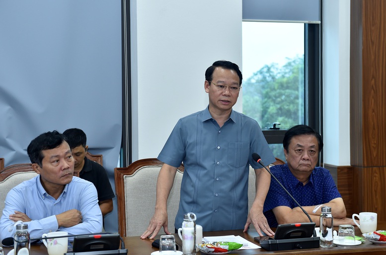 Phó Thủ tướng Lê Thành Long kiểm tra công tác khắc phục hậu quả mưa bão tại Yên Bái- Ảnh 3. Phó Thủ tướng Lê Thành Long kiểm tra công tác khắc phục hậu quả mưa bão tại Yên Bái- Ảnh 3.