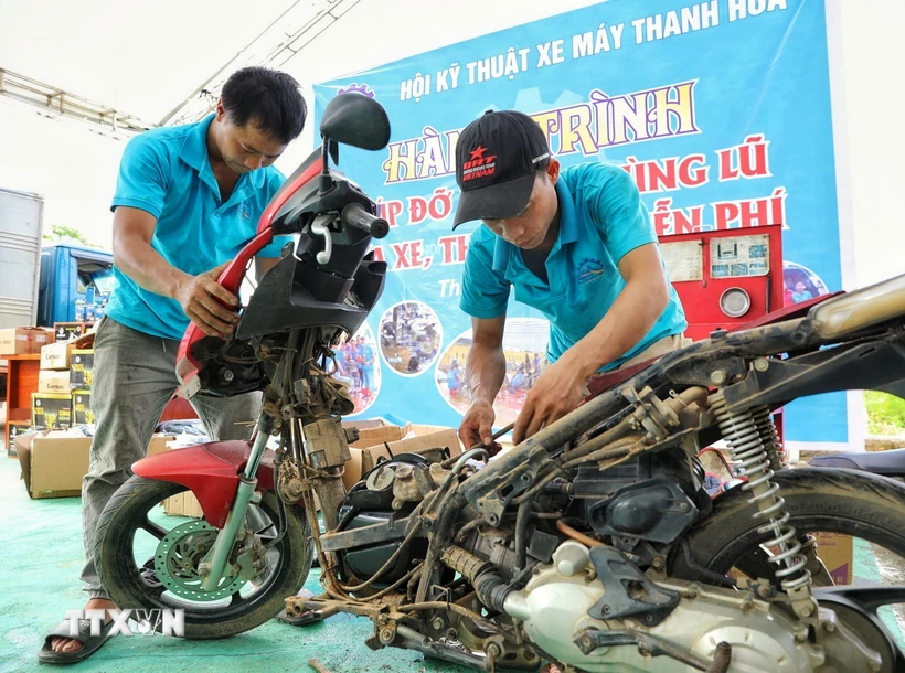 Nhiều hoạt động thiết thực hướng về đồng bào bị ảnh hưởng của bão, lũ