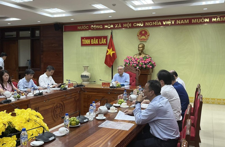 Thủ tướng: 6 nhóm nhiệm vụ, giải pháp lớn sau 'siêu bão' lịch sử- Ảnh 5. Thủ tướng: 6 nhóm nhiệm vụ, giải pháp lớn sau 'siêu bão' lịch sử- Ảnh 5.