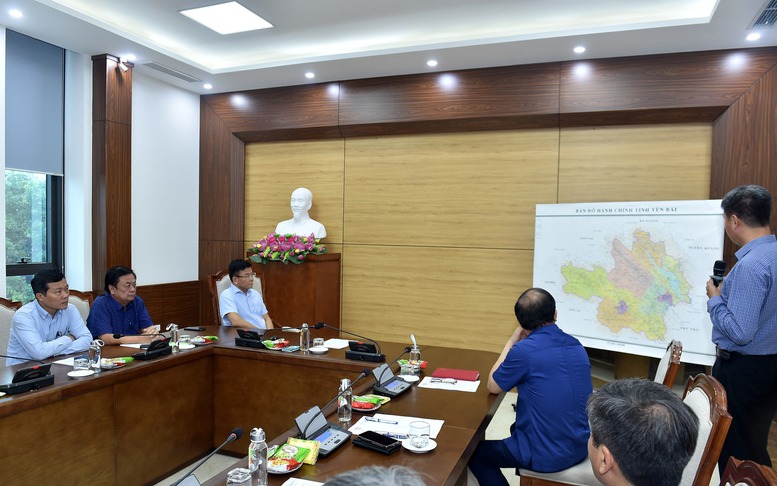 Phó Thủ tướng Lê Thành Long kiểm tra công tác khắc phục hậu quả mưa bão tại Yên Bái- Ảnh 2. Phó Thủ tướng Lê Thành Long kiểm tra công tác khắc phục hậu quả mưa bão tại Yên Bái- Ảnh 2.