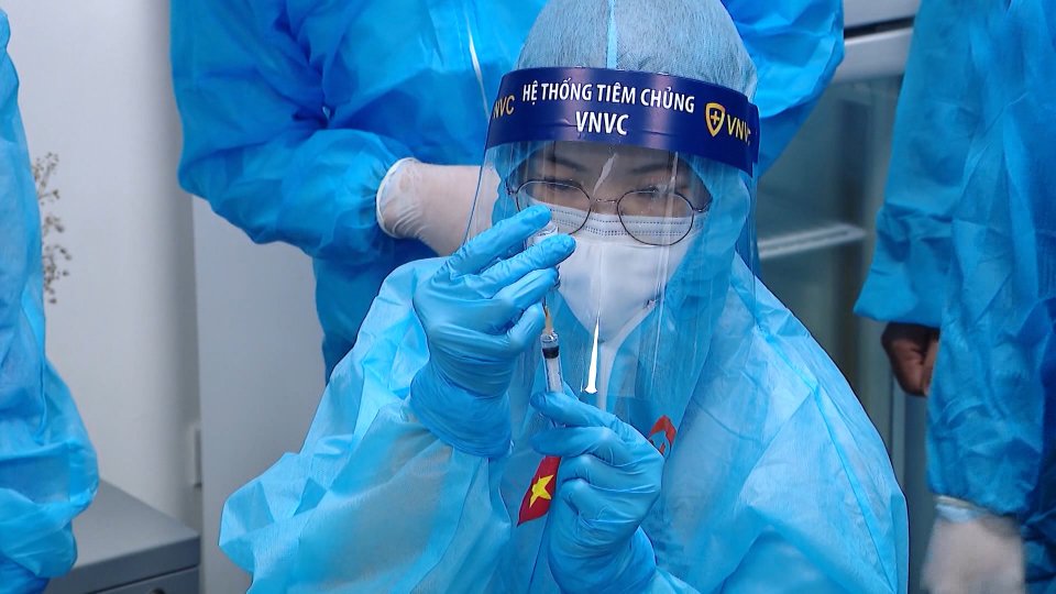 522 người Việt Nam đã tiêm vaccine phòng Covid-19