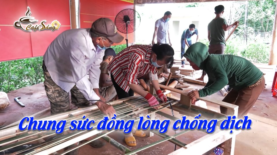 CÀ PHÊ SÁNG | 19-7-2021 | Cảm động câu chuyện bà con đồng bào dân tộc làm giường tặng khu cách ly