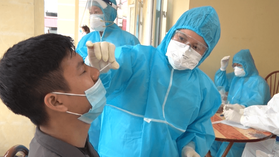 Chiều 1-3, Việt Nam có thêm 13 ca dương tính với SARS-CoV-2