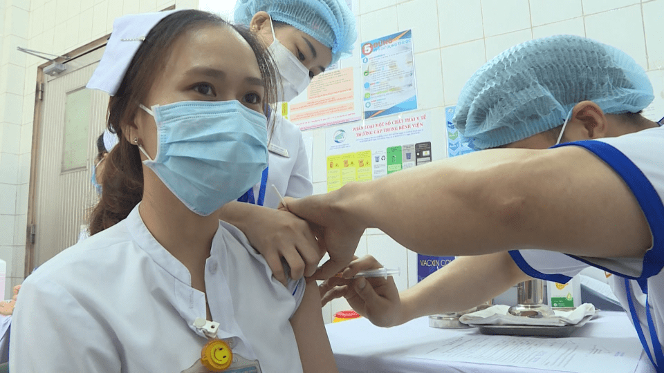 Chưa có phản ứng bất thường sau khi tiêm vắc-xin Covid-19