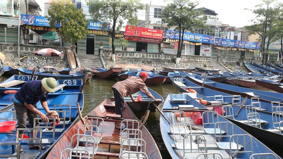 Chùa Hương tất bật chuẩn bị cho ngày đón du khách trở lại