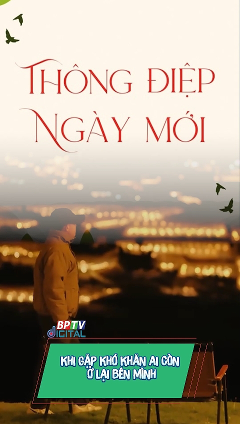 Khi gặp khó khăn, hãy nhìn lại xung quanh bạn xem ai còn ở lại với bạn #shorts