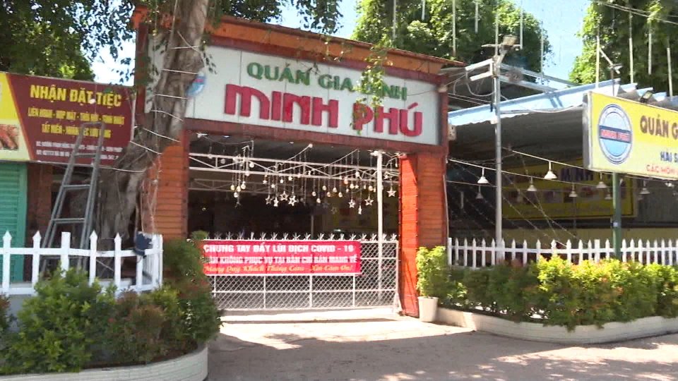 Nhiều quán ăn ở Chơn Thành tình nguyện tạm ngưng phục vụ tại chỗ để phòng, chống dịch Covid-19