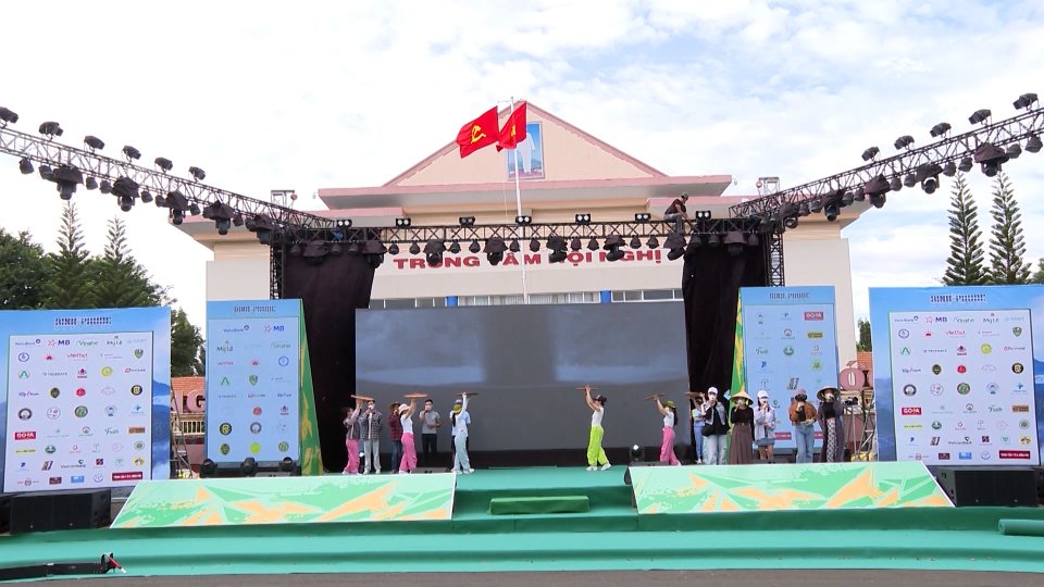 Sẵn sàng cho lễ khai mạc Giải Marathon - Trường Tươi Group lần thứ I, năm 2023