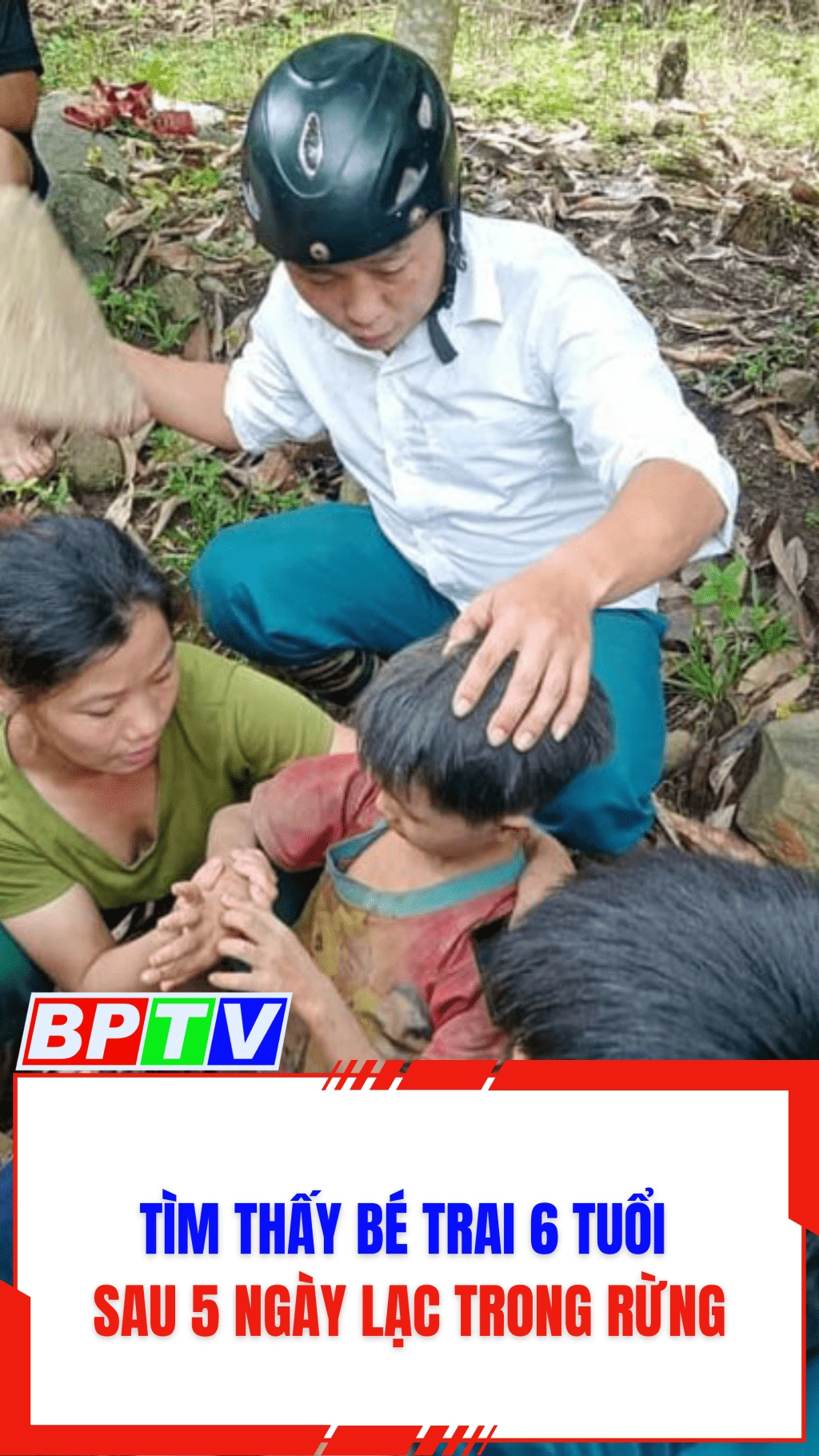 T&igrave;m thấy b&eacute; trai 6 tuổi sau 5 ng&agrave;y lạc trong rừng #shorts