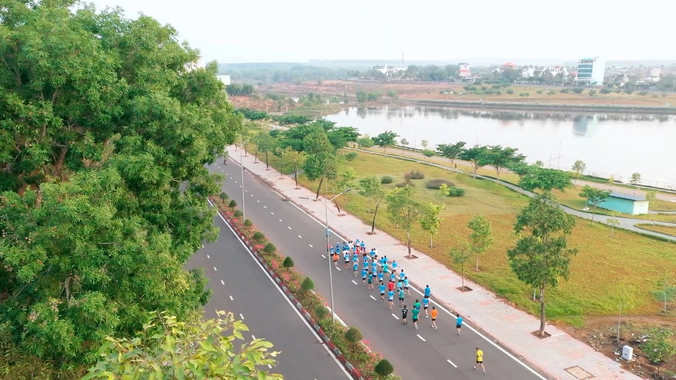 [Video] Hào hứng với giải marathon tại địa phương