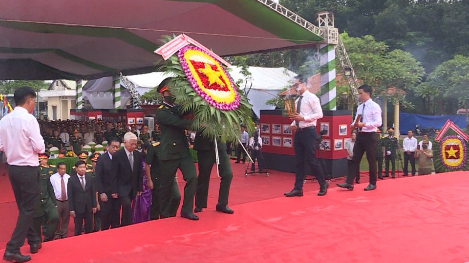 [Video] Lãnh đạo Đảng, Nhà nước dâng hương và trồng cây lưu niệm tại di tích Chốt chặn Tàu Ô